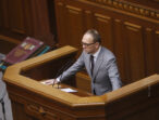 Сергій Власенко: Через реалізацію Мінських домовленостей РФ прагне посилити свій вплив на Україну