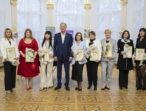 Олег Радковський нагородив лауреаток проекту «100 успішних жінок Одещини»