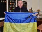 Березівська громада отримала Прапор України та трофейний ворожий дрон від військової розвідки